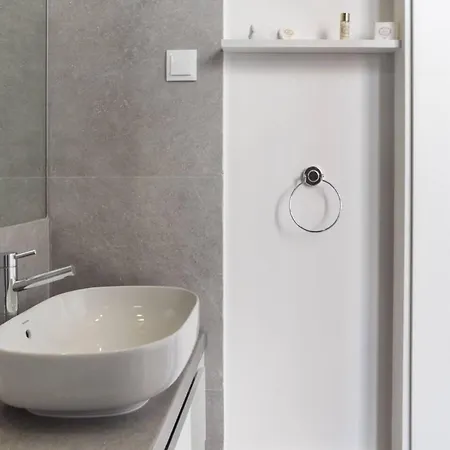 Lejlighed Spacious In With Terrace And Free Netflix *